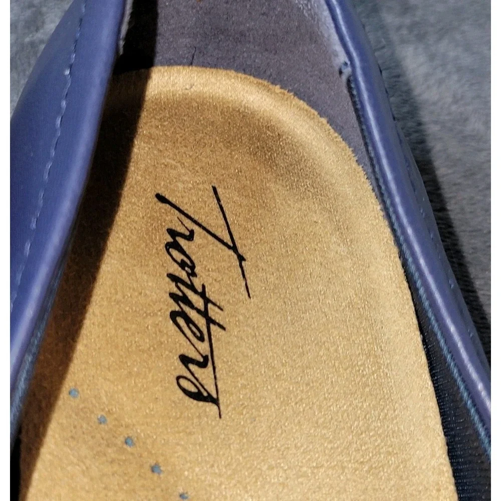 Trotters Samantha‎ Navy Women's Slip On 10WW Loafers T1812-400